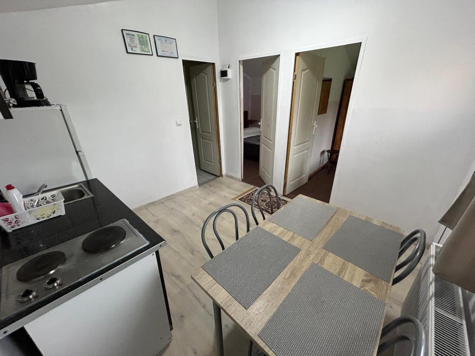 Villa Cabanute Luca Ama Bran à Braşov Extérieur photo